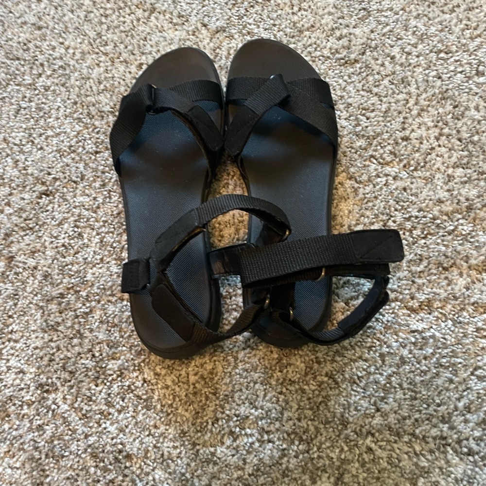 Bearpaw sport sandal